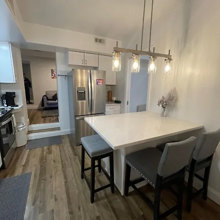New Modern Apartment